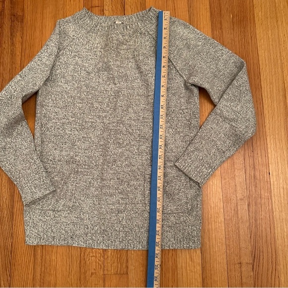 Gap Crafted Crew Neck Sweater Women XS light Gray Knit Pockets(k11) - Picture 5 of 11